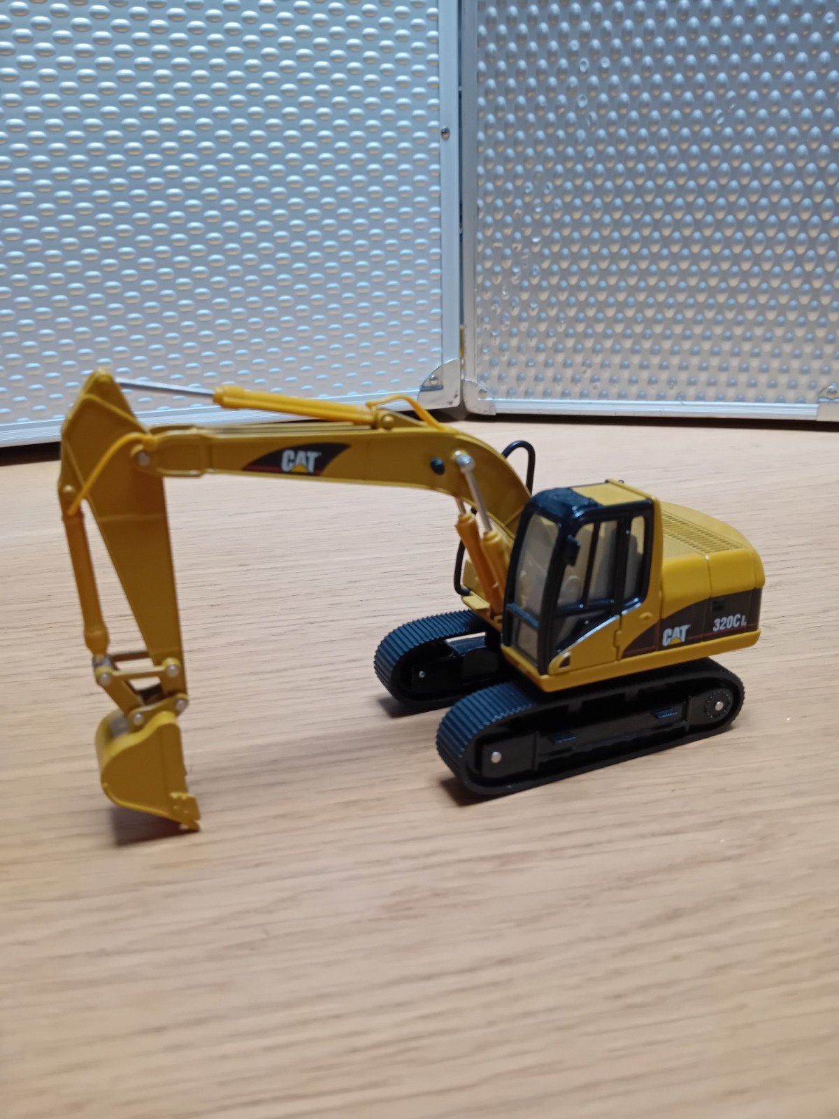 Caterpillar rups dieplepel 320C l, Ophalen of Verzenden, Zo goed als nieuw, Bus of Vrachtwagen