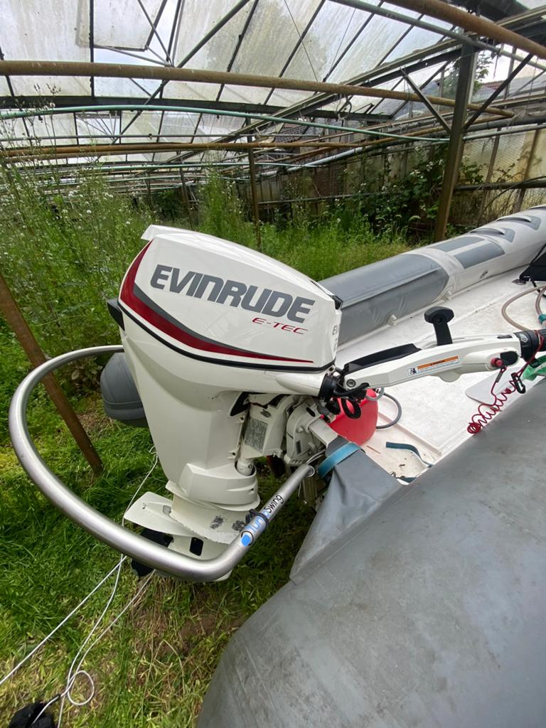 25PK EVINRUDE BUITENBOORD MOTER, Watersport en Boten, Ophalen, Zo goed als nieuw, Benzine, 10 tot 30 pk