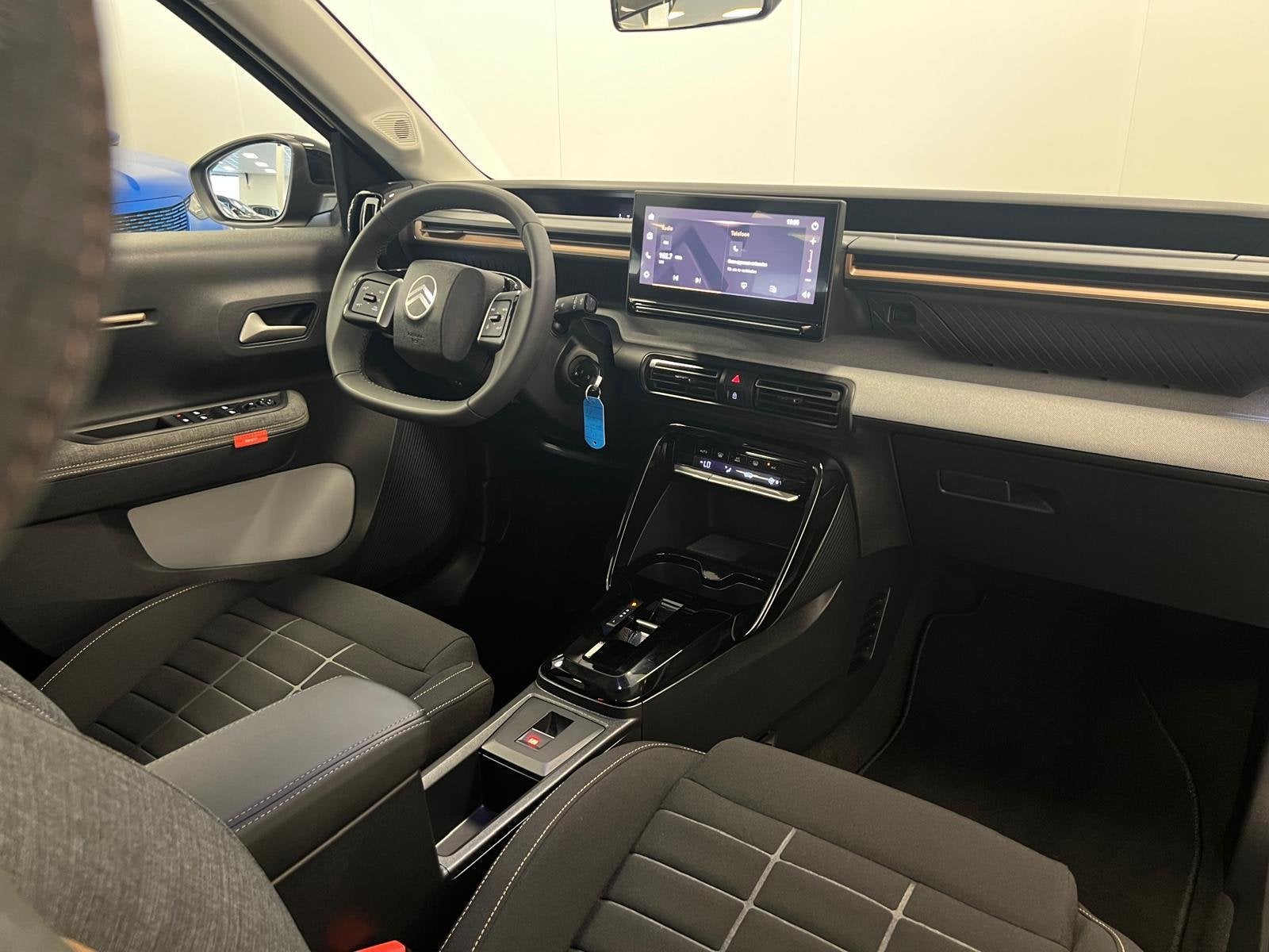 Citroën C3 Aircross 1.2 Hybrid 145PK AUT / MILD HYBRIDE / P, Auto's, Citroën, 145 pk, Gebruikt, 1199 cc, Leder en Stof