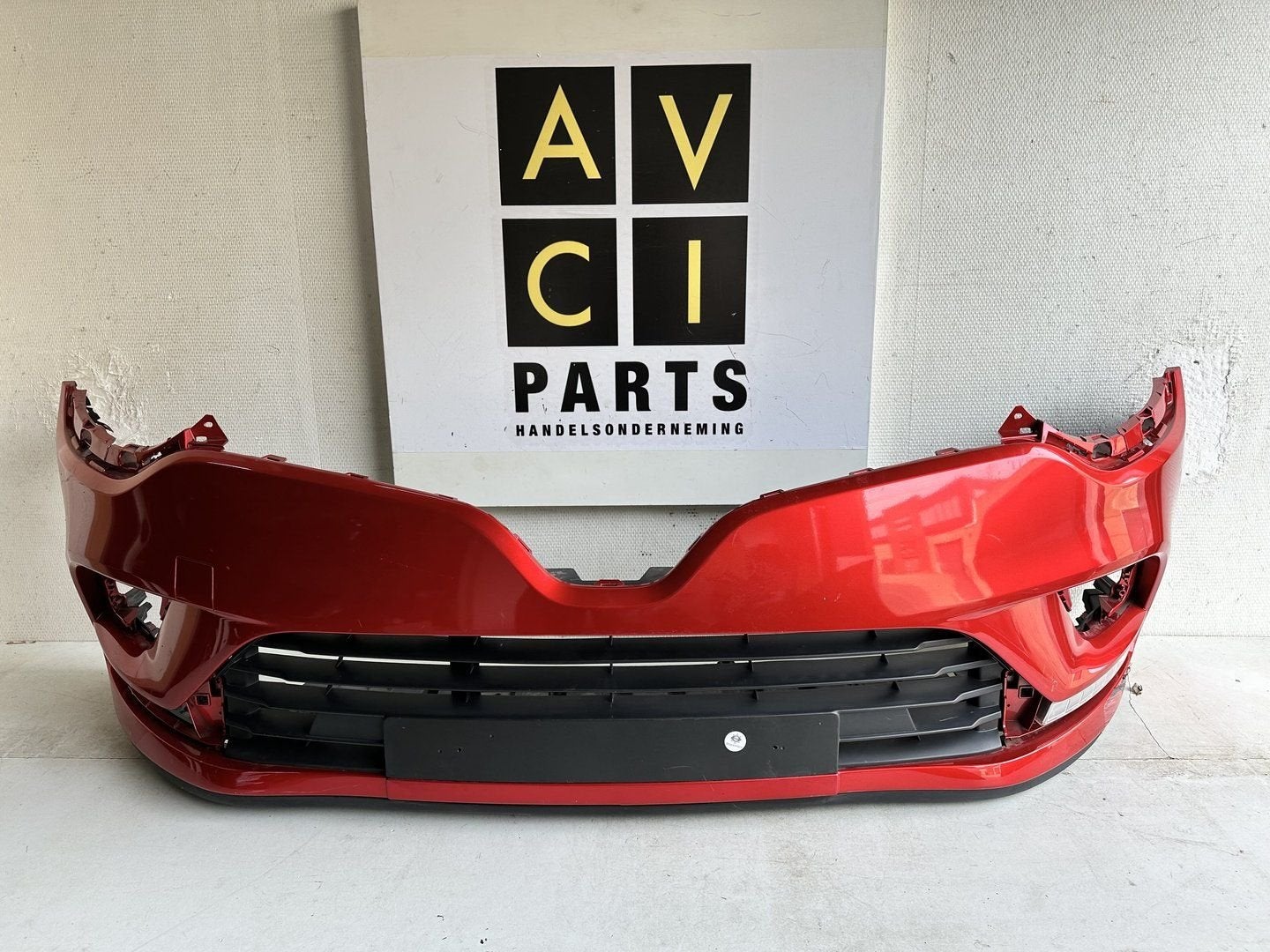 Renault Clio IV 4 facelift voorbumper bumper Kompleet 15-, Gebruikt, -, -, Ophalen of Verzenden