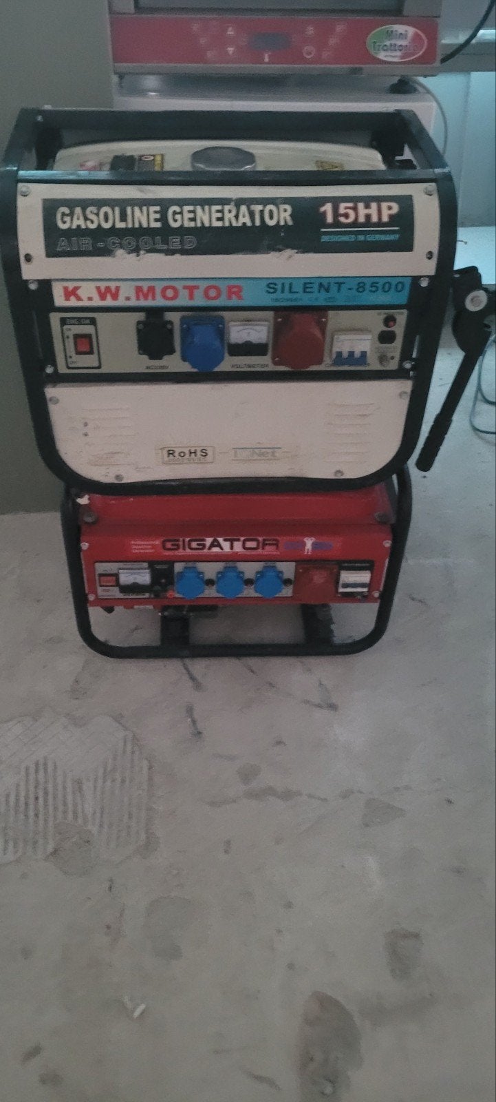 K.W. Motor Silent-8500 Benzine Generator 15HP, Ophalen, Gebruikt