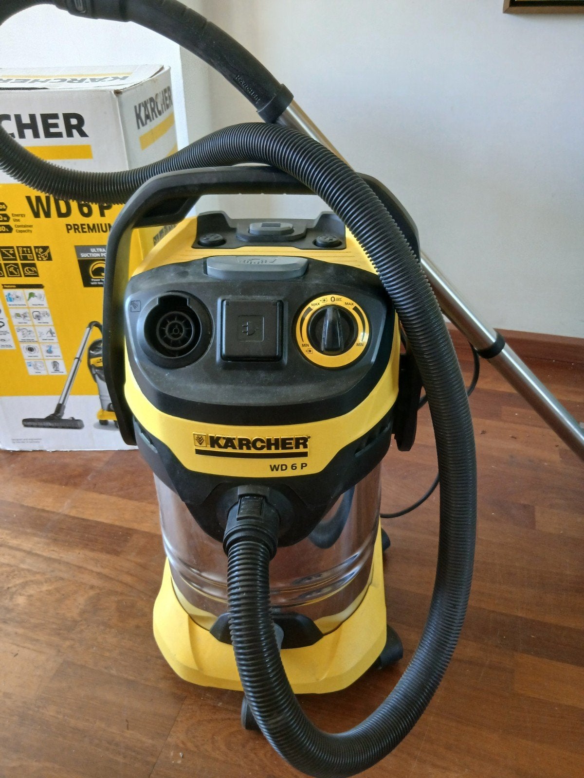 Kärcher WD 6 P Premium Nat-/Droogzuiger, Inclusief accessoires, Kärcher, Ophalen of Verzenden, Zo goed als nieuw