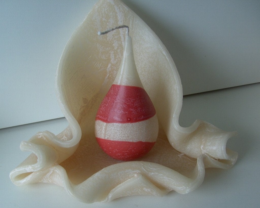 HANDGEVOUWEN KAARSEN HAND MADE ROOD ECRU BOL NIEUW, -, Overige merken, -, Ophalen of Verzenden
