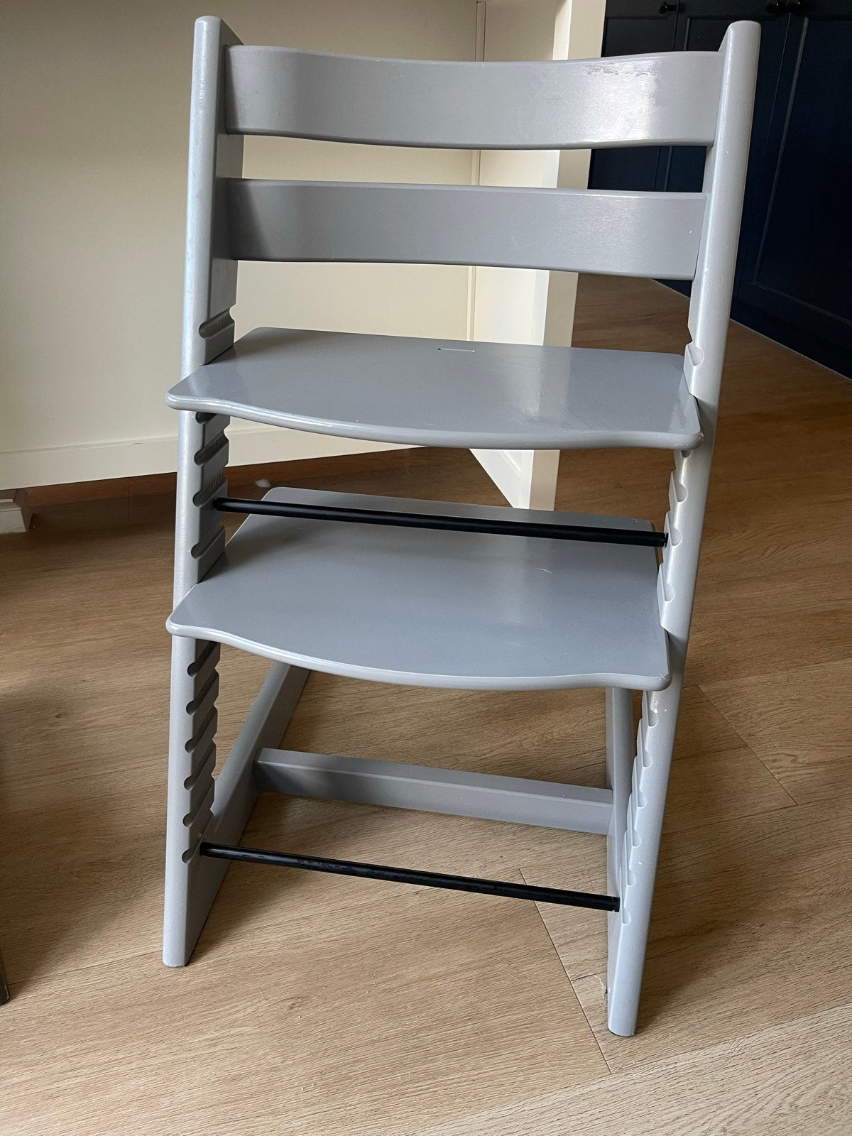 Stokke Tripp Trapp kinderstoel - Grijs - Goede staat, Ophalen, Zo goed als nieuw, Meegroeistoel, Aanschuifbaar