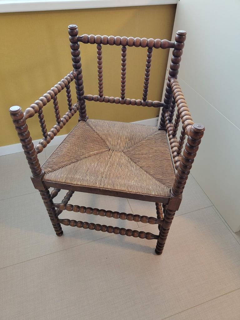 Antieke bobbin stoel met biezen zitting, Antiek en Kunst, Antiek | Meubels | Stoelen en Banken, Ophalen