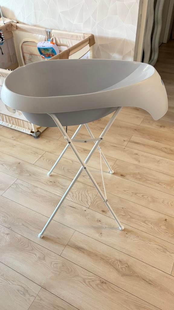 Babybadje met standaard, Kinderen en Baby's, Badjes en Verzorging, Ophalen, Zo goed als nieuw, Badje, Standaard