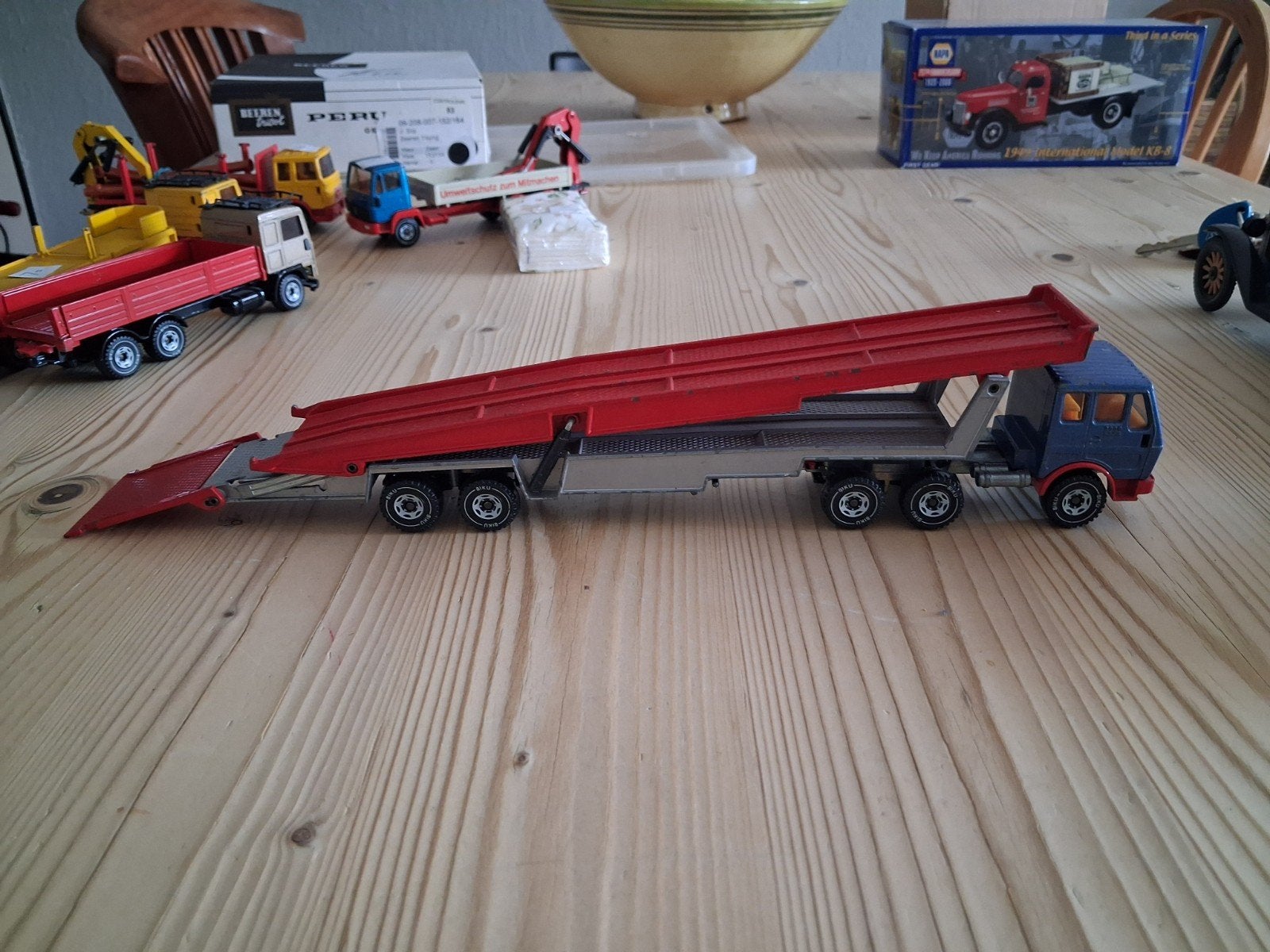 siku Mercedes autotransporter, Hobby en Vrije tijd, Modelauto's | 1:50, Ophalen of Verzenden, Zo goed als nieuw, Bus of Vrachtwagen