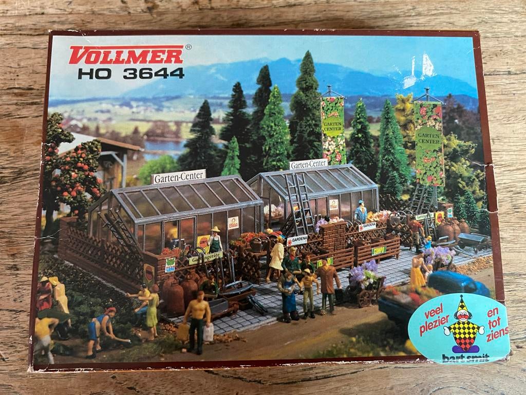 Vollmer HO 3644 tuinCentrum koop - Nieuw in verpakking, Ophalen of Verzenden, Nieuw, 1:50 of kleiner, Diorama