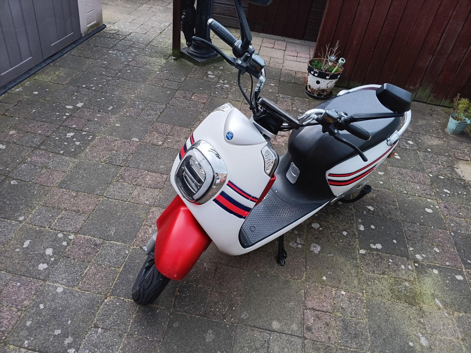 Nipponia Voltti Elektrische Scooter, Fietsen en Brommers, Ophalen of Verzenden, Zo goed als nieuw, Elektrisch, Overige merken