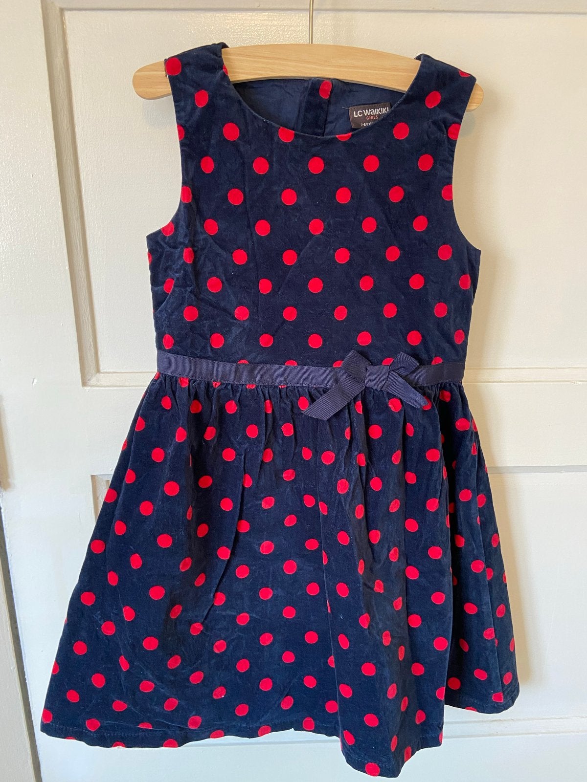 LC Waikiki Jurk Donkerblauw met Rode Stippen, Ophalen of Verzenden, Zo goed als nieuw, Meisje