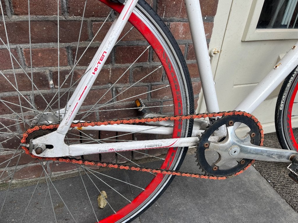 Fixie racefiets, wit met rood, zonder versnellingen, Gebruikt, Staal, Velgrem, Dames