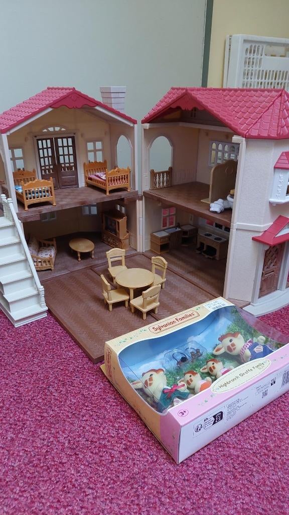Groot huis Sylvanian Families met familie Giraf en meubels, Kinderen en Baby's, Speelgoed | Poppenhuizen, Ophalen, Poppenhuis