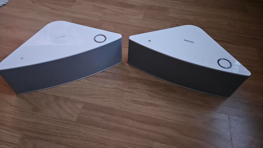 Samsung  WAM551 Draadloze Multiroom Speakers (2 stuks), Audio, Tv en Foto, Luidsprekers, Ophalen, Zo goed als nieuw, Minder dan 60 watt