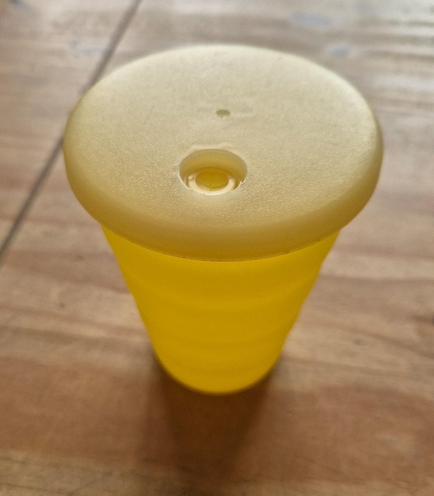 Tupperware Trendy bekers 330ML met rietjesdeksel, Huis en Inrichting, Keuken | Tupperware, Beker of Kan, Ophalen of Verzenden