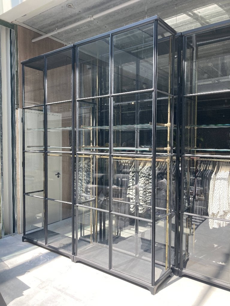 Scotch & Soda kast/vitrinekast 35 stuks in goede staat., Ophalen
