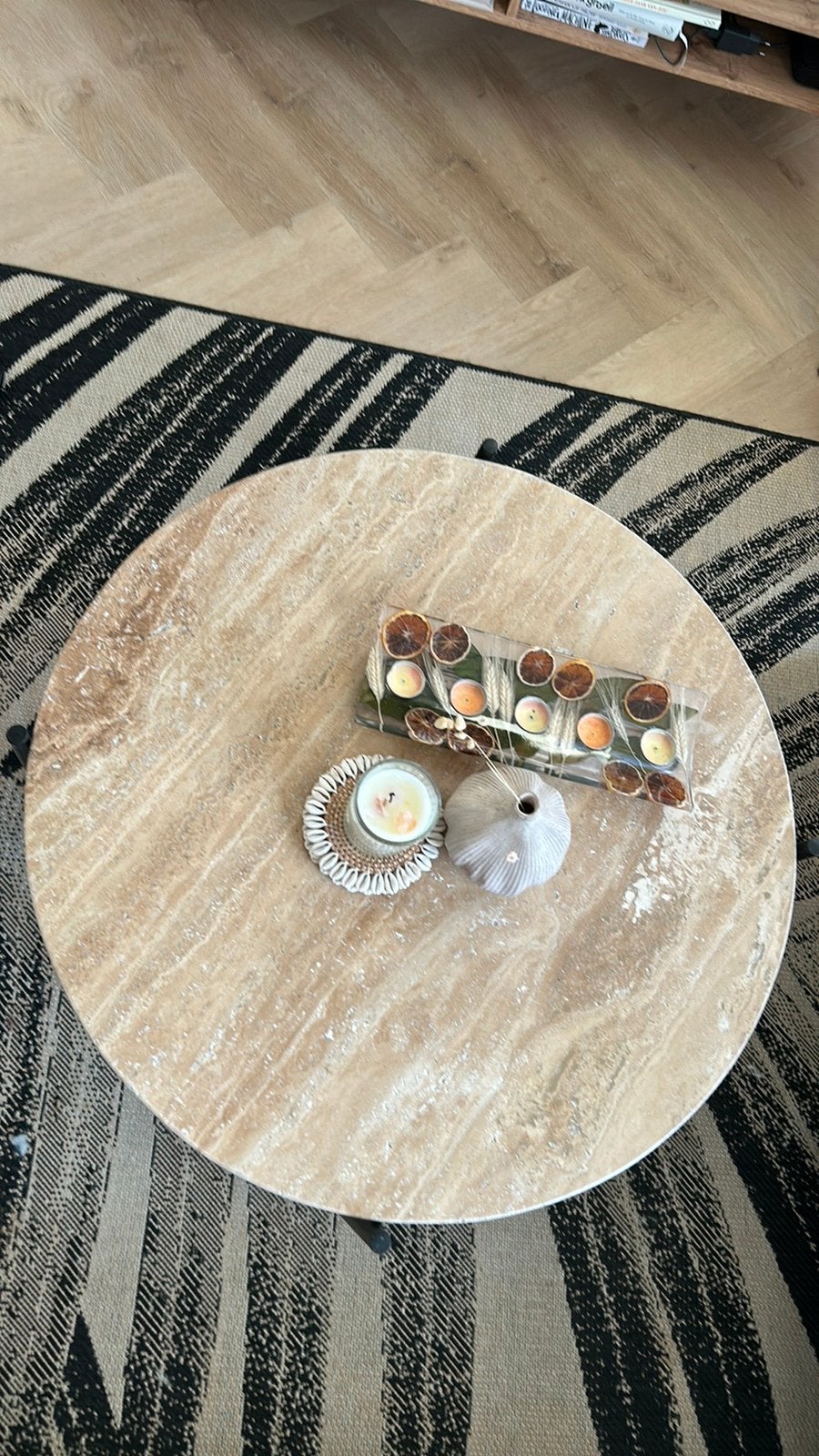 Bijzettafel sissy boy travertine, Ophalen, 50 tot 100 cm, Rond, 50 tot 100 cm
