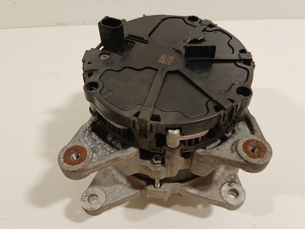 Dynamo Mercedes-Benz CLA, Onderdelen@venauto.nl, Van der Ven Autorecycling B.V., Gebruikt, Ettenseweg 76, 4706 PB Roosendaal, The Netherlands