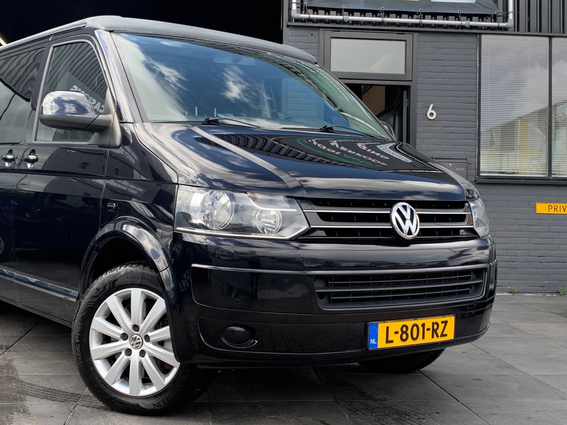 Volkswagen MULTIVAN |Camper|Trekhaak|D.riem vv|Leder|Cruise, Automaat, Euro 5, Gebruikt, Zwart