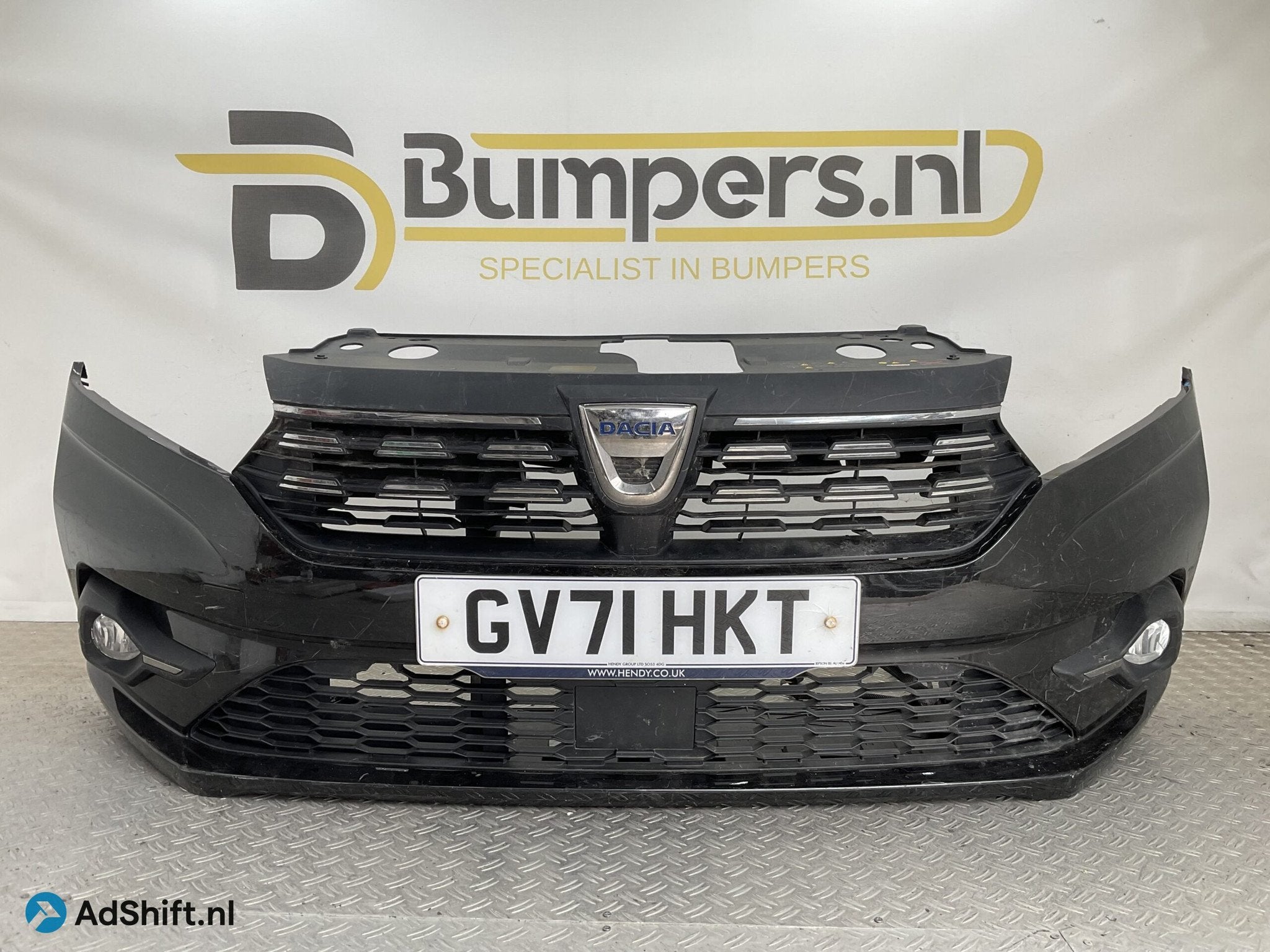 BUMPER DACIA SANDERO 3 2021–2023 620228531R VOORBUMPER G3-