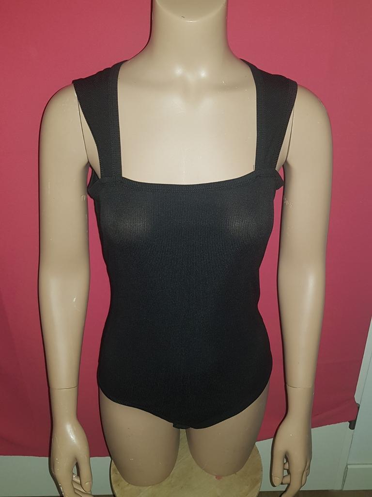 Body (114), Ophalen of Verzenden, Zo goed als nieuw, Zwart, Zonder mouw