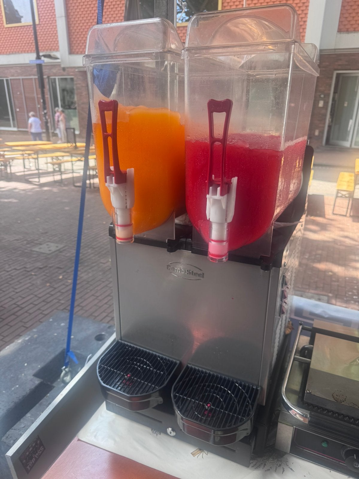 2 provisionele slushmachine, Witgoed en Apparatuur, Thuistaps, Ophalen of Verzenden, Zo goed als nieuw, Overige merken