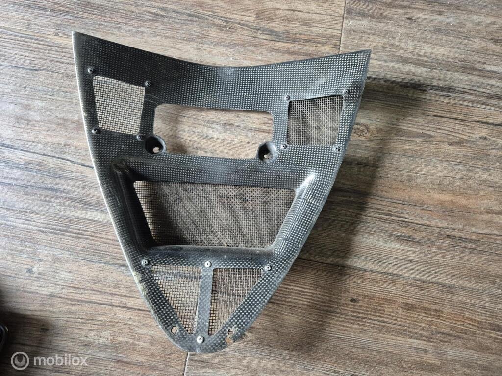 Onderkuip kuippunt kuipdeel carbon 748 916 996, Gebruikt, Factorystore.service@ducati.com, Ophalen of Verzenden, Via Antonio Cavalieri Ducati, 74/5, 74/6, 40132 Bologna BO