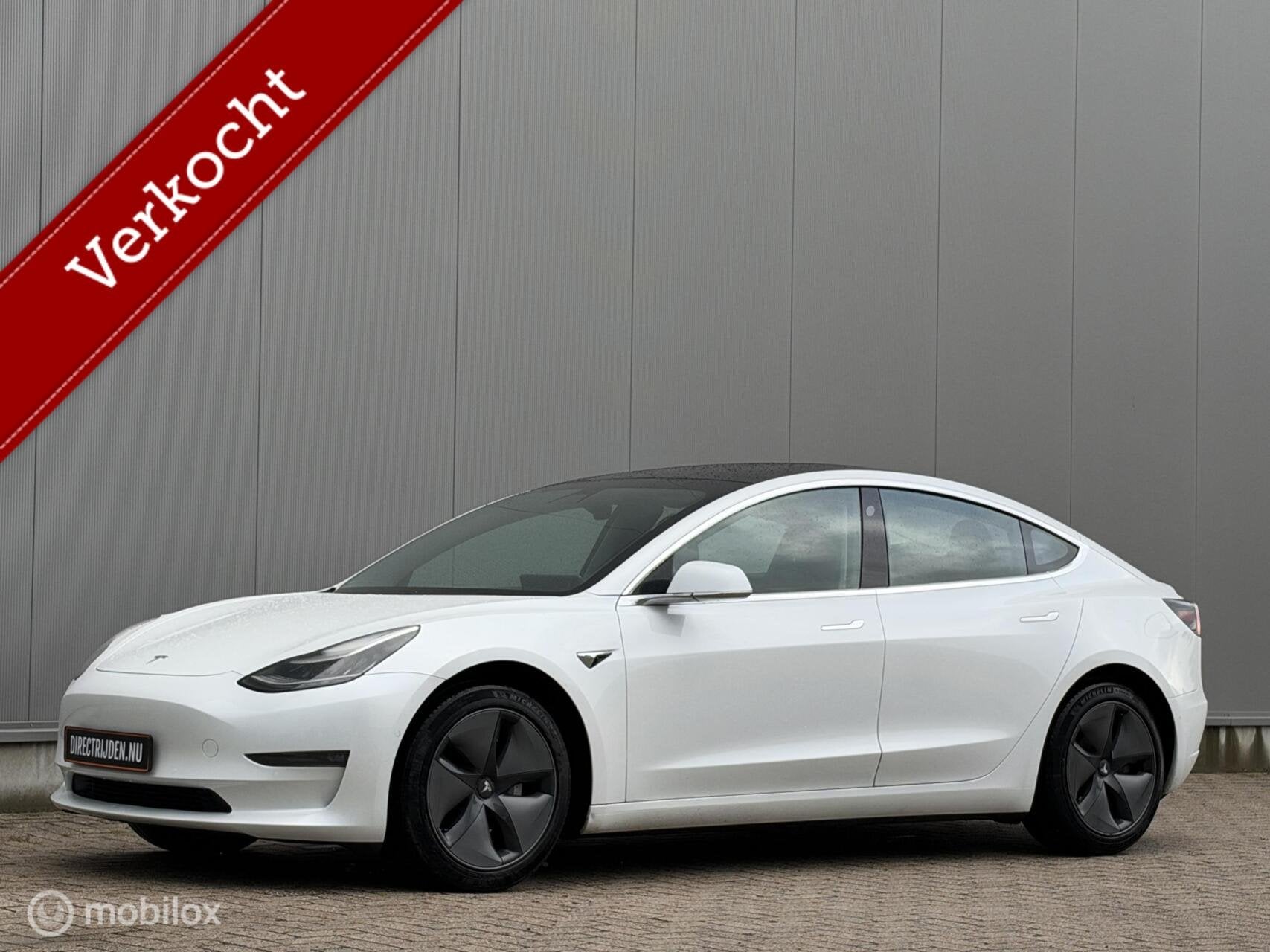 Tesla Model 3 Long Range AWD Trekhaak af fabriek | SOH 87%, Auto's, Automaat, Zwart, Wit, Origineel Nederlands