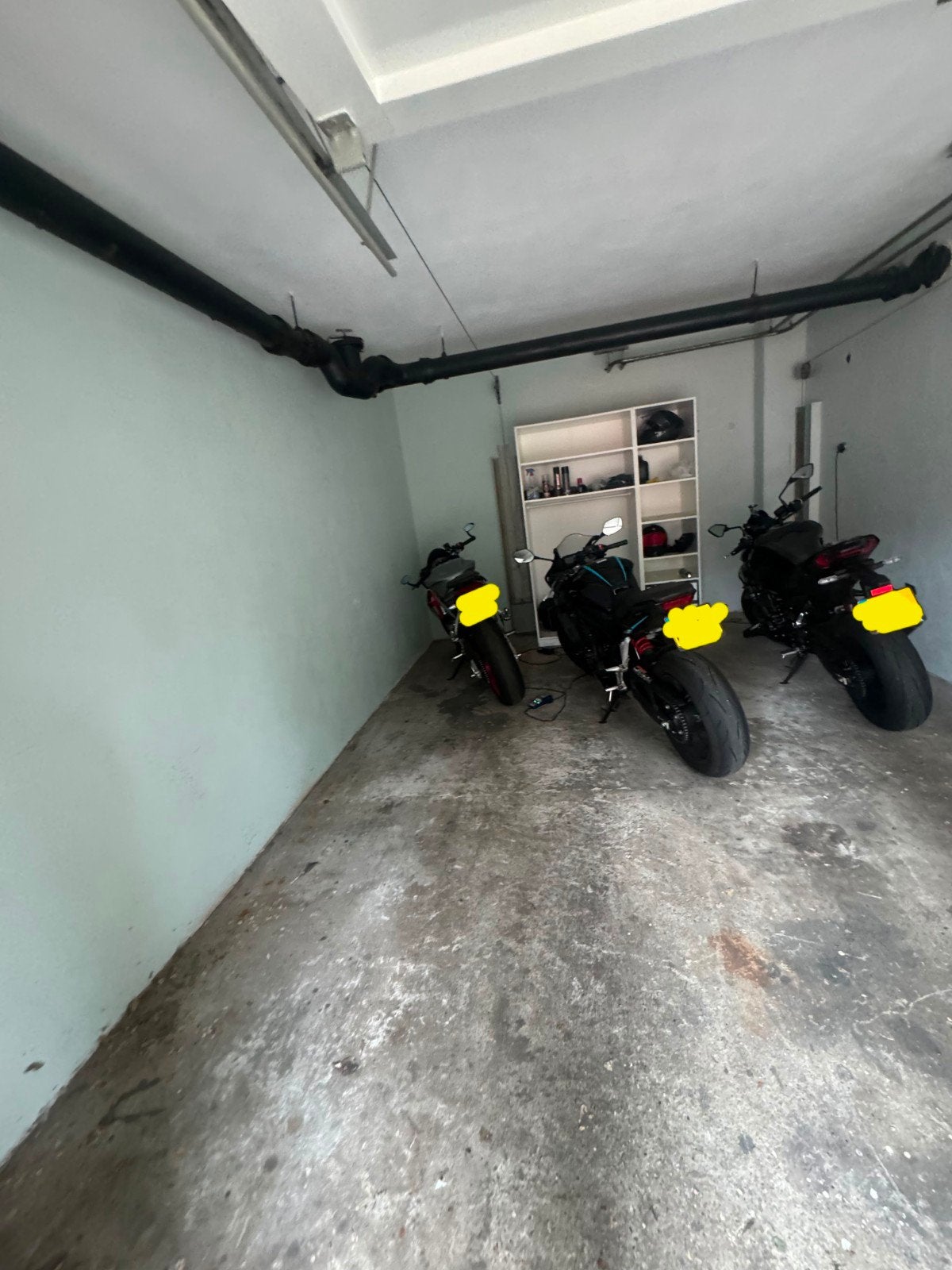 Gedeelde motorstalling Den Haag, Ophalen of Verzenden