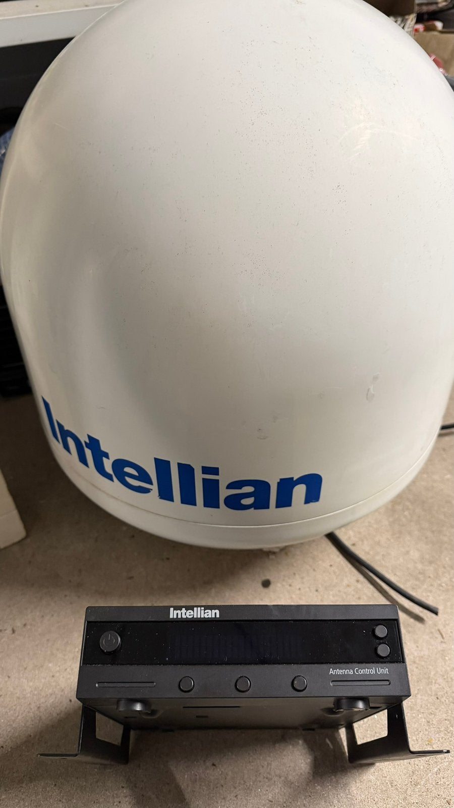 Intellian i3, Ophalen of Verzenden, Gebruikt, Motor en Techniek