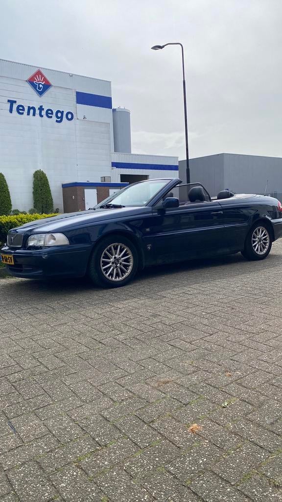 Ruilen! Volvo C70 2.4 T Cabrio AUT 2001 Blauw kap werkt goed, Auto's, C70, Cabriolet, Origineel Nederlands, Bedrijf