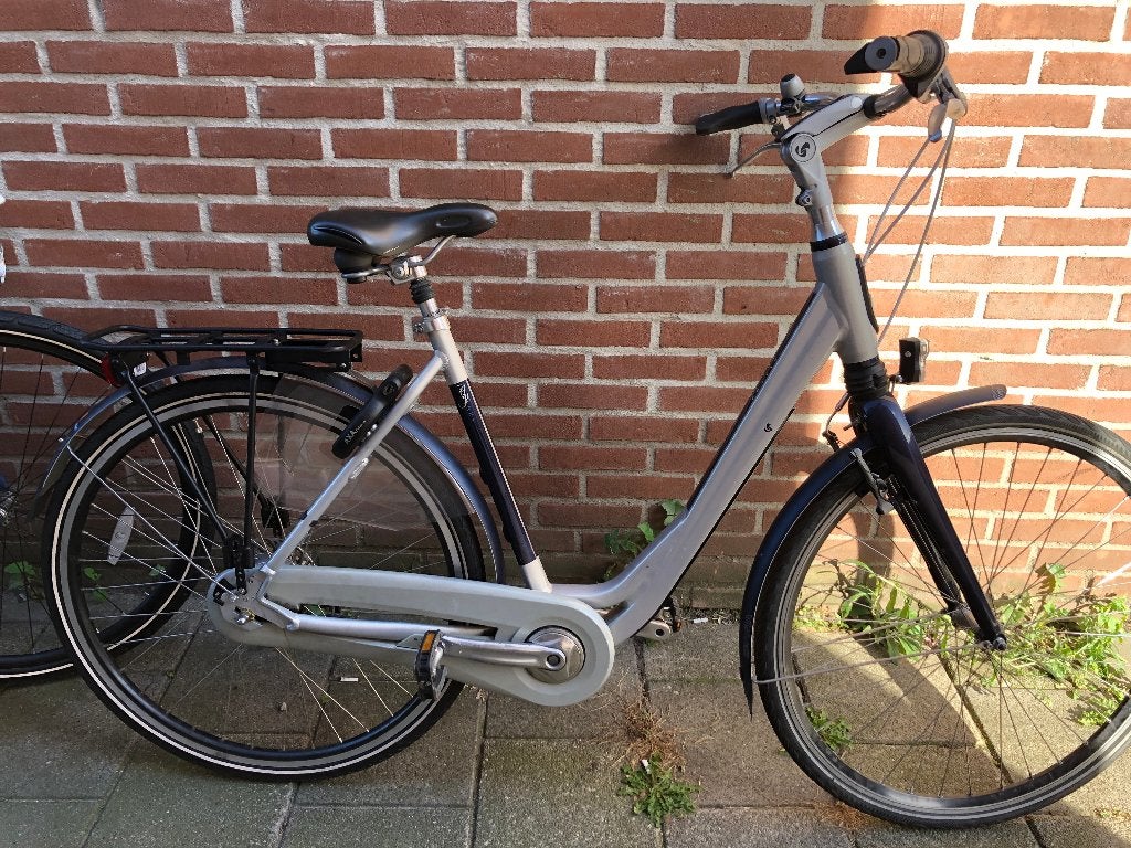 28 inch dames fiets 110 euro, Fietsen en Brommers, Ophalen, Gebruikt, Overige merken, Versnellingen