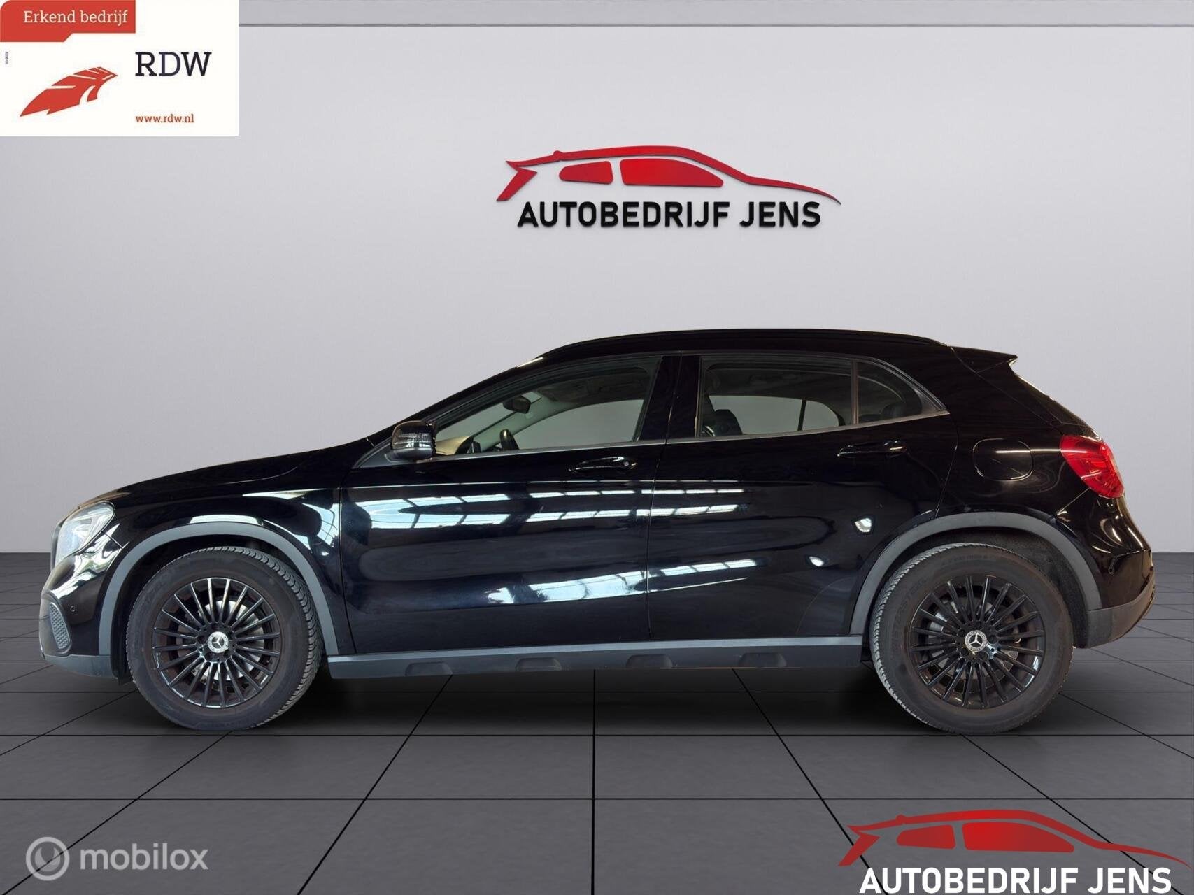 Mercedes GLA-klasse 180 Sport Edition, Gebruikt, Euro 6, 4 cilinders, 715 kg