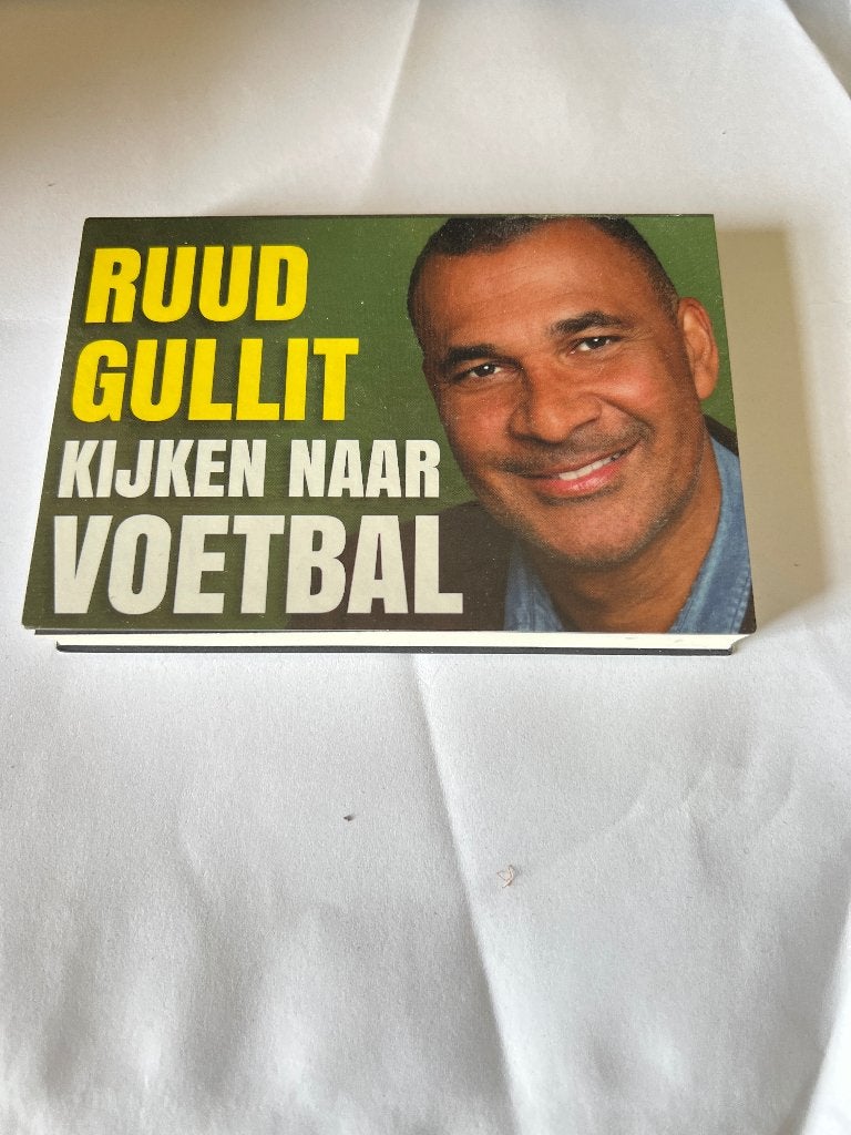 Ruud Gullit – Kijken Naar Voetbal Dwarsligger 427, Ophalen of Verzenden, Zo goed als nieuw, Ruud Gullit, Balsport