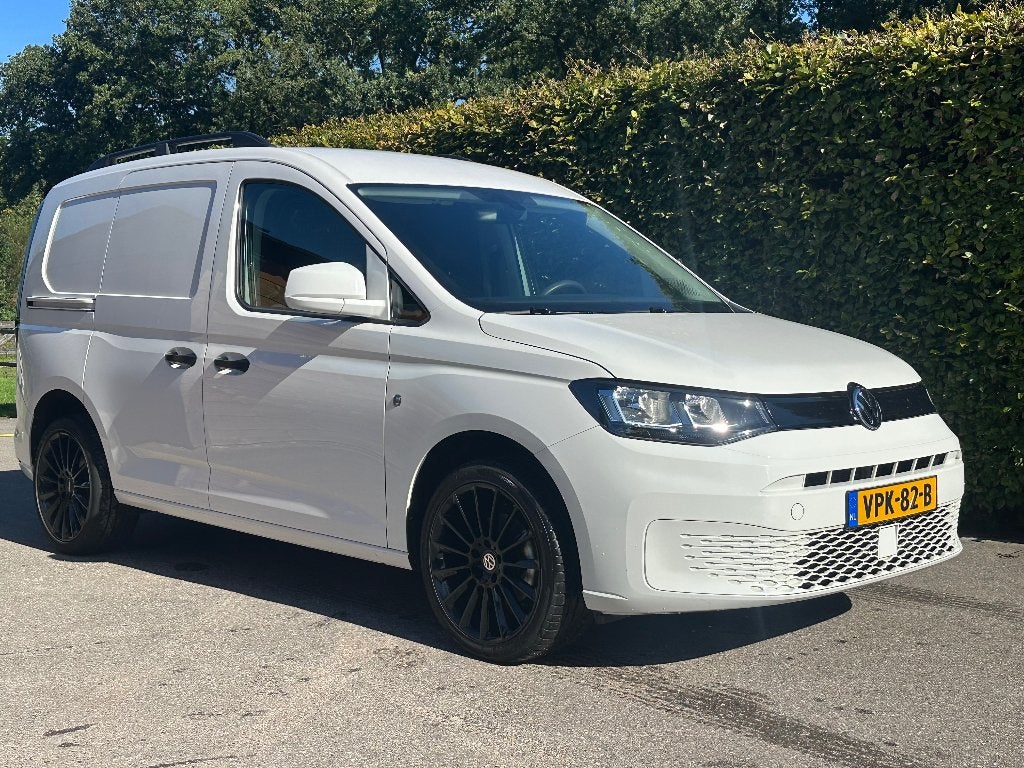 Volkswagen Caddy Cargo 2.0 TDI 150pk!  L1h1 2022 als nieuw, Stof, 74 pk, 4 cilinders, Volkswagen