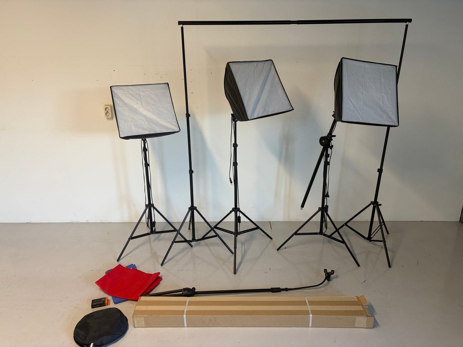 Complete Fotostudio Set: Lampen, Achtergrond, Telefoonhouder, Audio, Tv en Foto, Fotografie | Fotostudio en Toebehoren, Ophalen