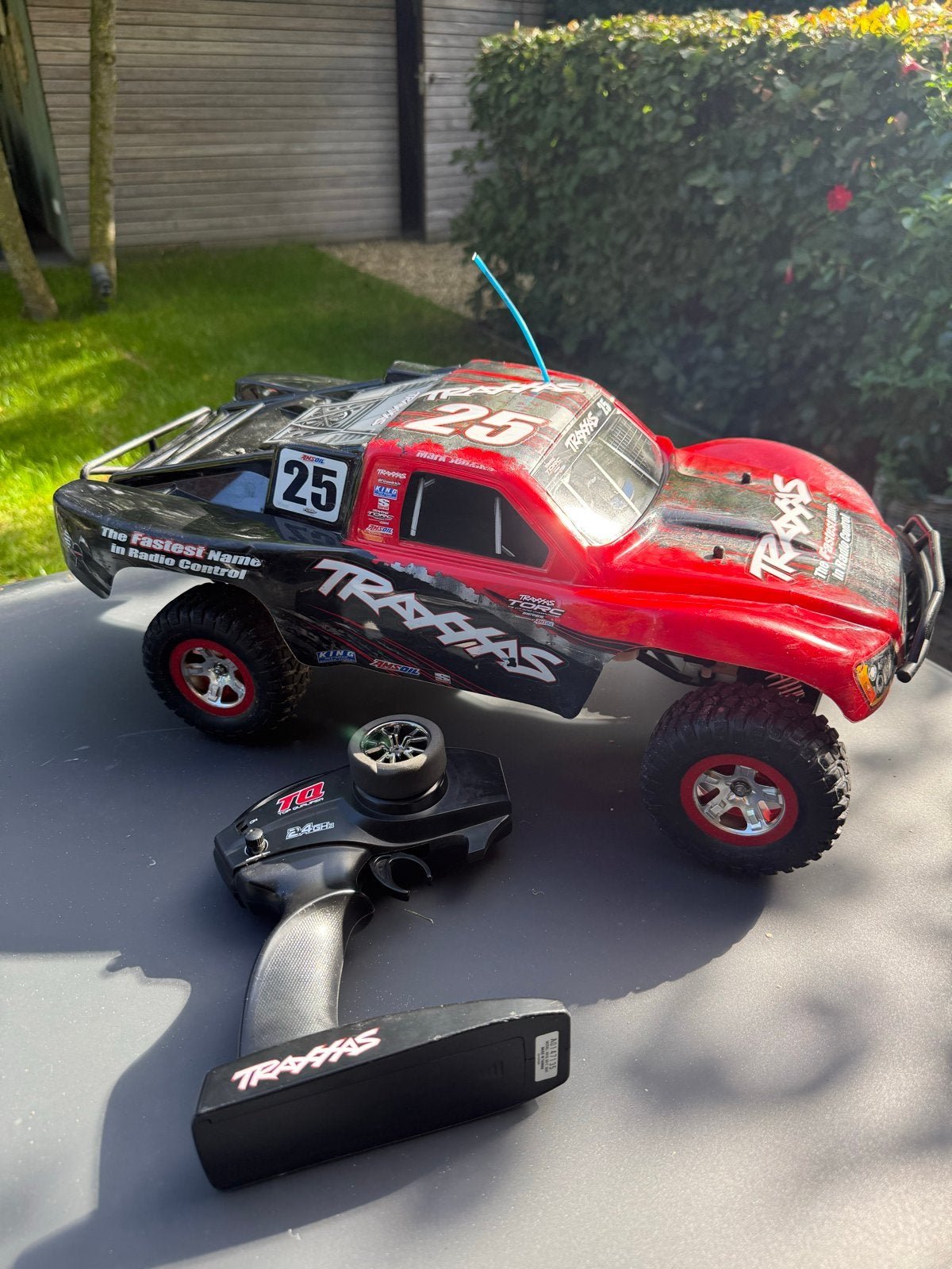 Traxxas Slash RC Auto met veel extra's en onderdelen, Elektro, Gebruikt, Auto offroad, Ophalen of Verzenden