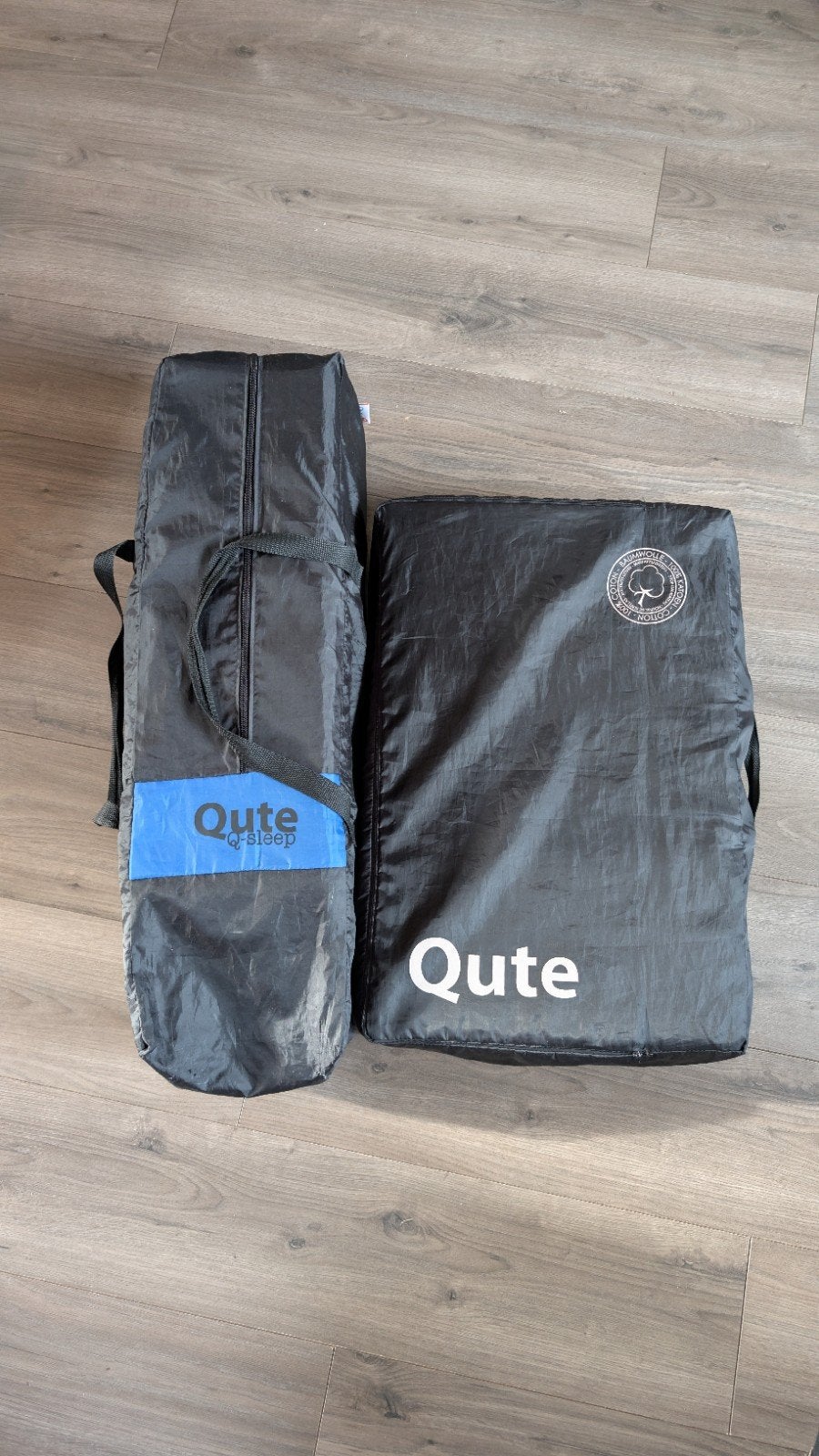 2x Qute Q-Sleep Reisbedje - Gebruikt maar functioneel, Kinderen en Baby's, Babywiegjes en Ledikanten, Ophalen, Gebruikt, Reisbedje