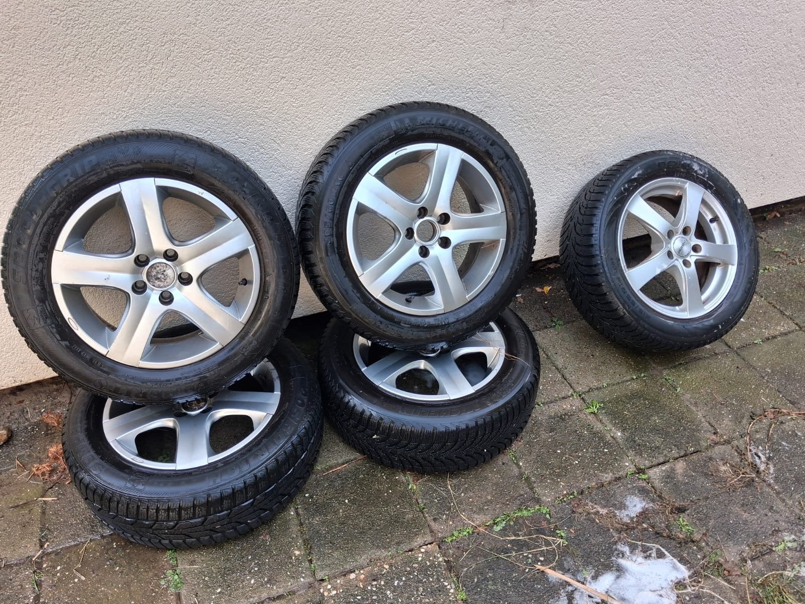 Set winterbanden met velgen - 205/55 R16, Ophalen of Verzenden, Gebruikt