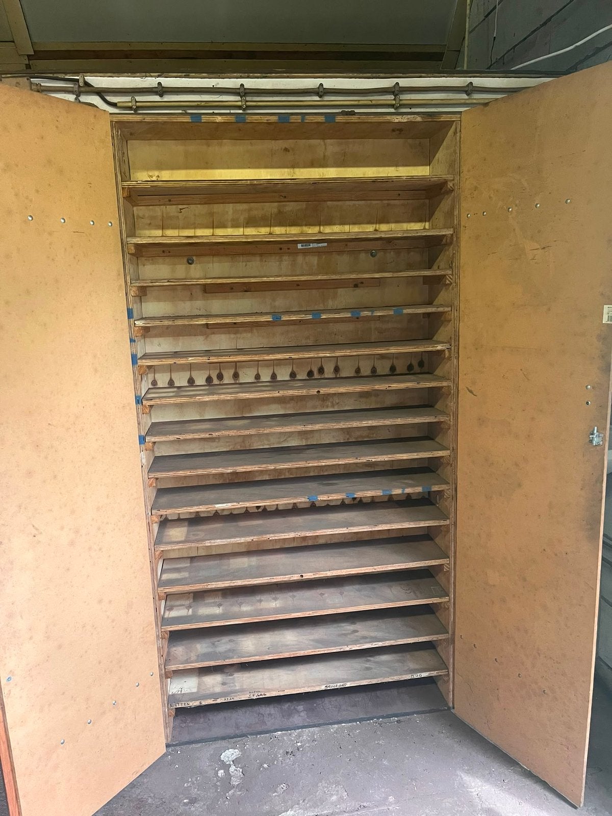 Opbergkasten (2x) hout werkplaats, Ophalen, Gebruikt