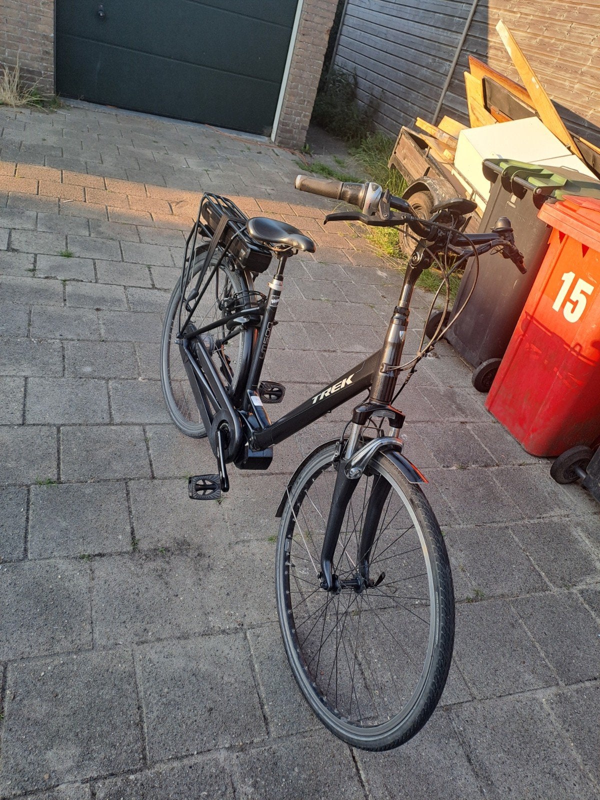 Trek LM500 E-bike met krachtige middenmotor, Fietsen en Brommers, Elektrische fietsen, Nieuw, 51 tot 55 cm, 50 km per accu of meer