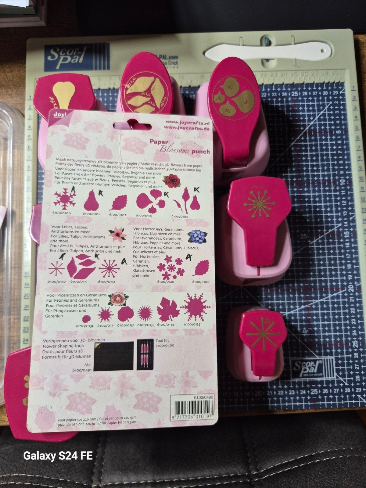 bloemen ponsen, Ophalen, Zo goed als nieuw, Overige thema's, Pons of Mal