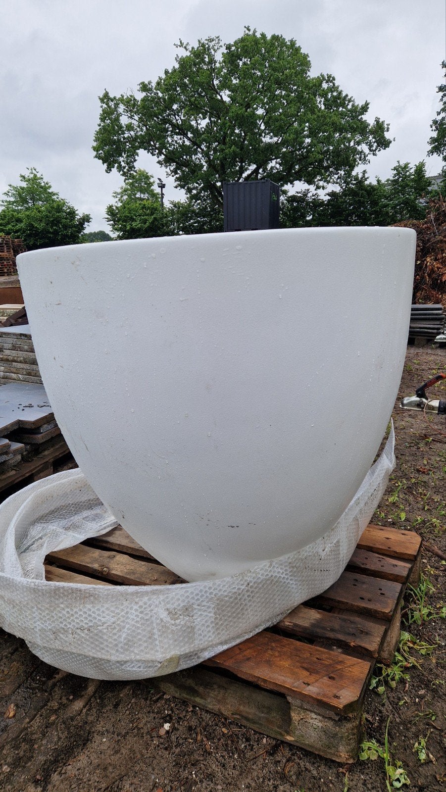 Nieuwe polyester plantenbak, Tuin en Terras, Bloembakken en Plantenbakken, Kunststof, 100 cm of meer, Rond, Nieuw