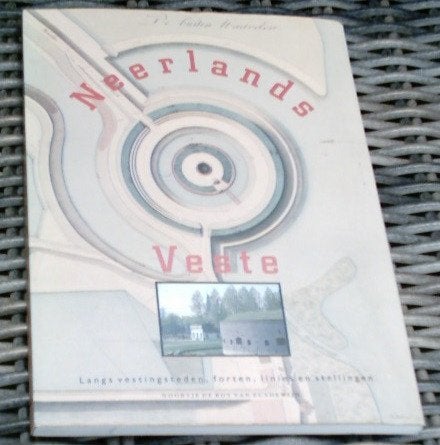 Langs vestingsteden, forten, linies en stellingen., Boeken, Ophalen of Verzenden, Niet van toepassing, Zo goed als nieuw, Overige onderwerpen