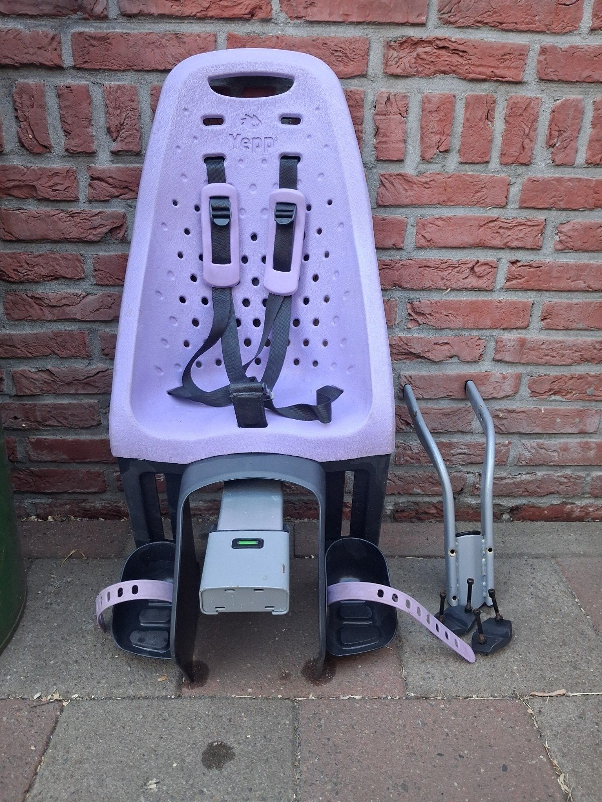 yepp achterzitje met zadelbuisbevestiging en regenhoes, Ophalen, Gebruikt