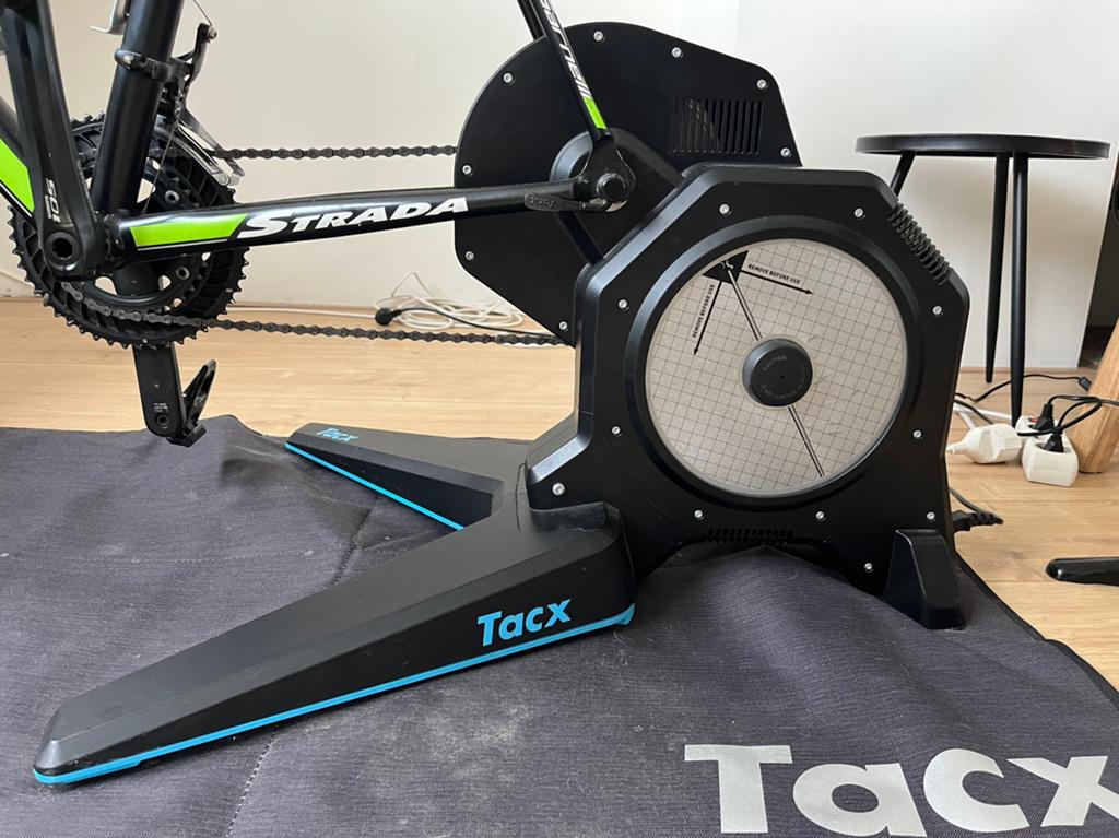 Tacx Flux 2 smart fietstrainer, Sport en Fitness, Wielrennen, Ophalen
