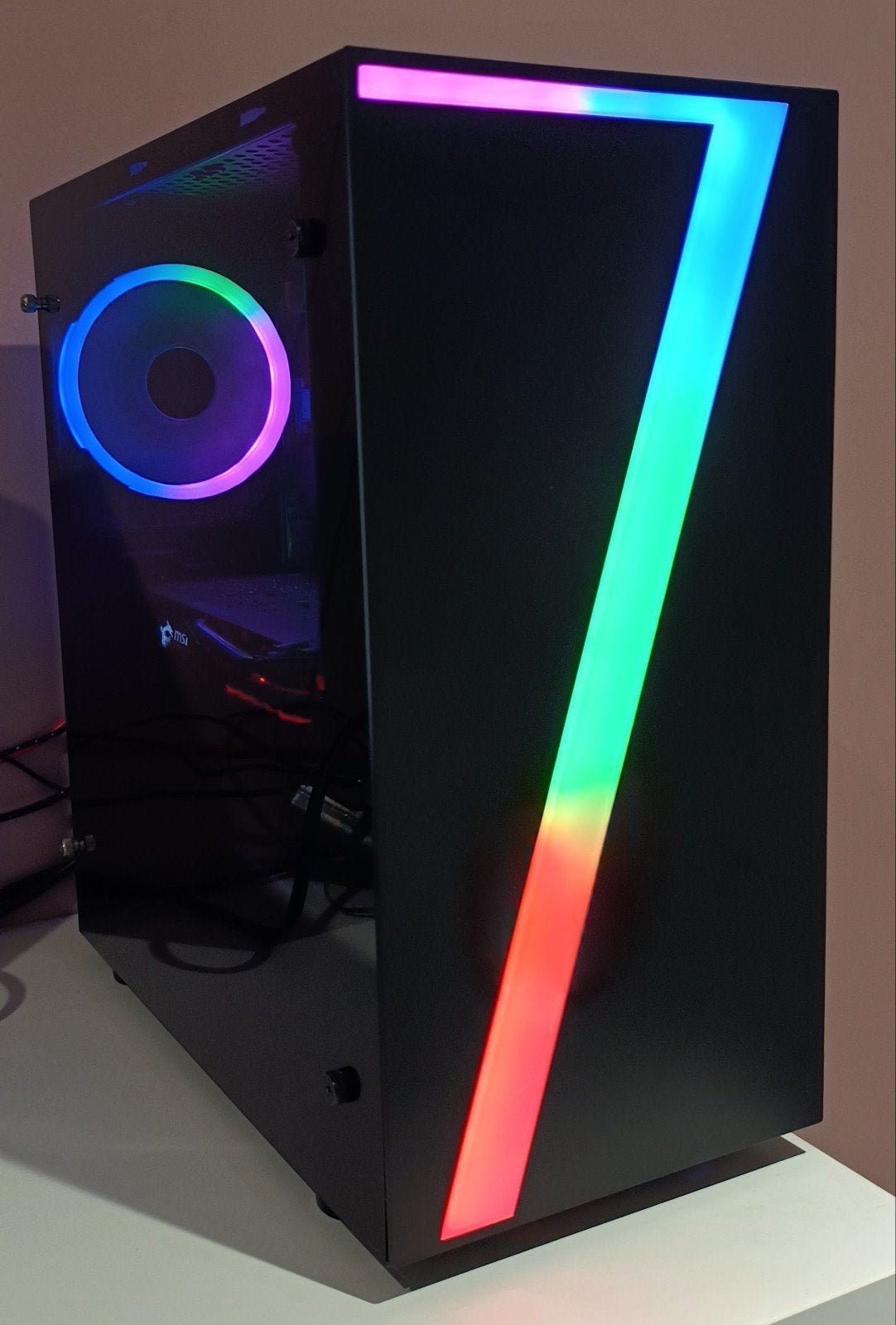Leuke game pc met RGB verlichting, Computers en Software, Ophalen, Gebruikt, Onbekend, Onbekend