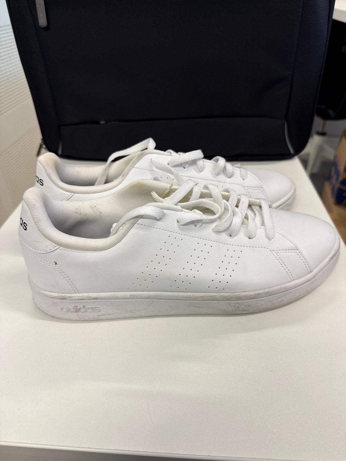 Adidas sneakers wit - Maat 45, Ophalen of Verzenden, Gedragen, Wit, Sneakers of Gympen