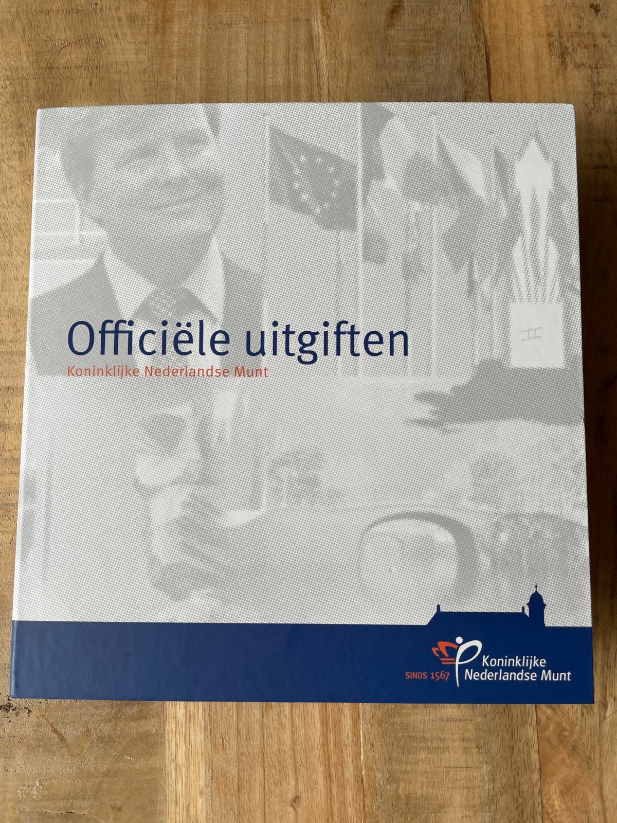 Coincards Verzamelmap officiële uitgiften Kon. Nederlandse, Ophalen of Verzenden, Verzamelmap