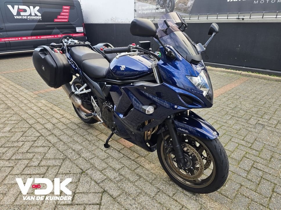 SUZUKI GSX 1250 FA (bj 2011) 70.701 km, Motoren, SUZUKI, 4 cilinders, Motorrijbewijs A, Bedrijf