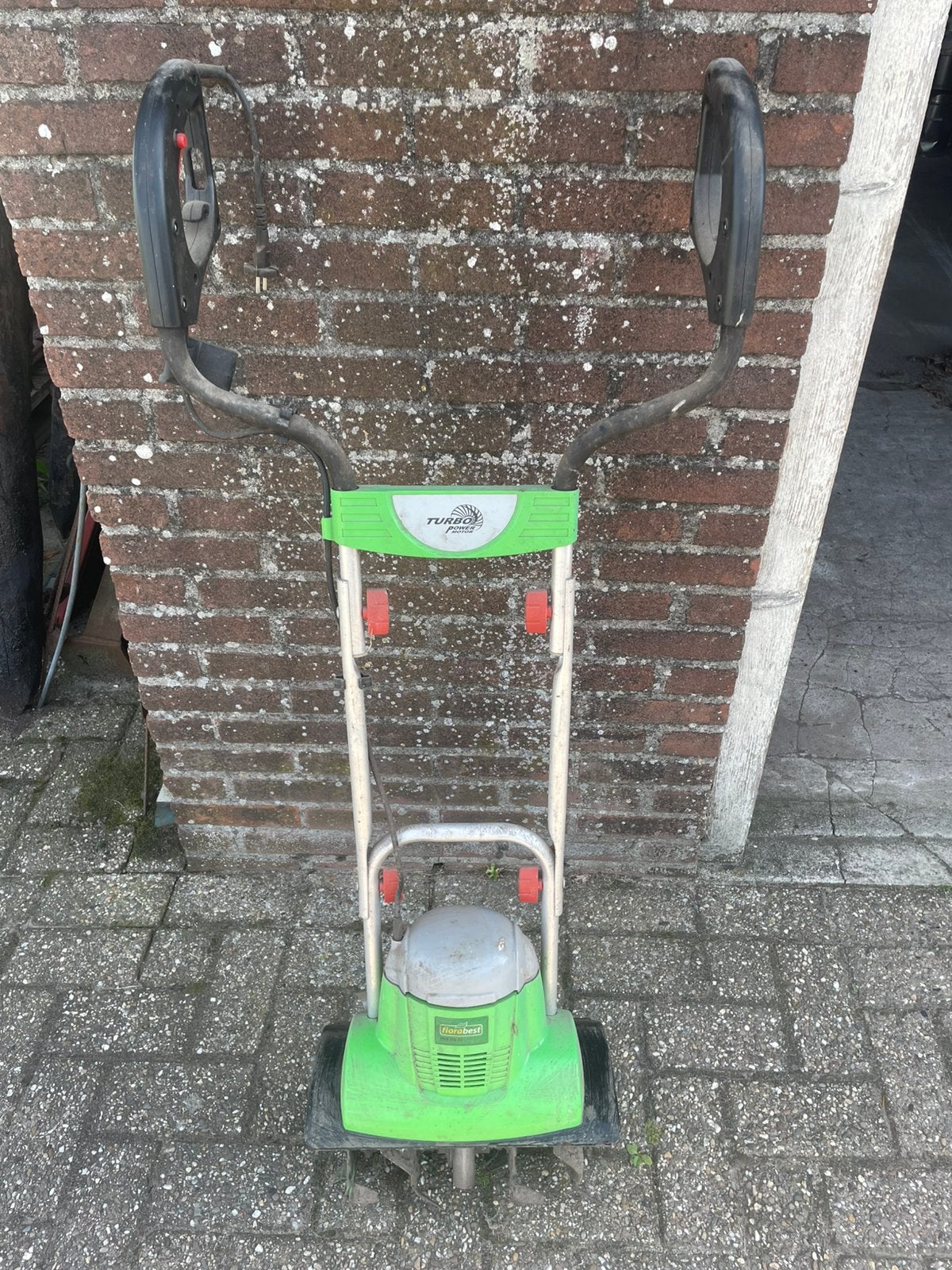 Florabest tuinfrees, Ophalen, Zo goed als nieuw